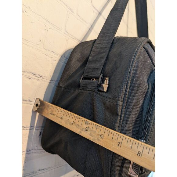 Jeep carry-on canvas adjustable strap travel tote - Picture 6 of 8